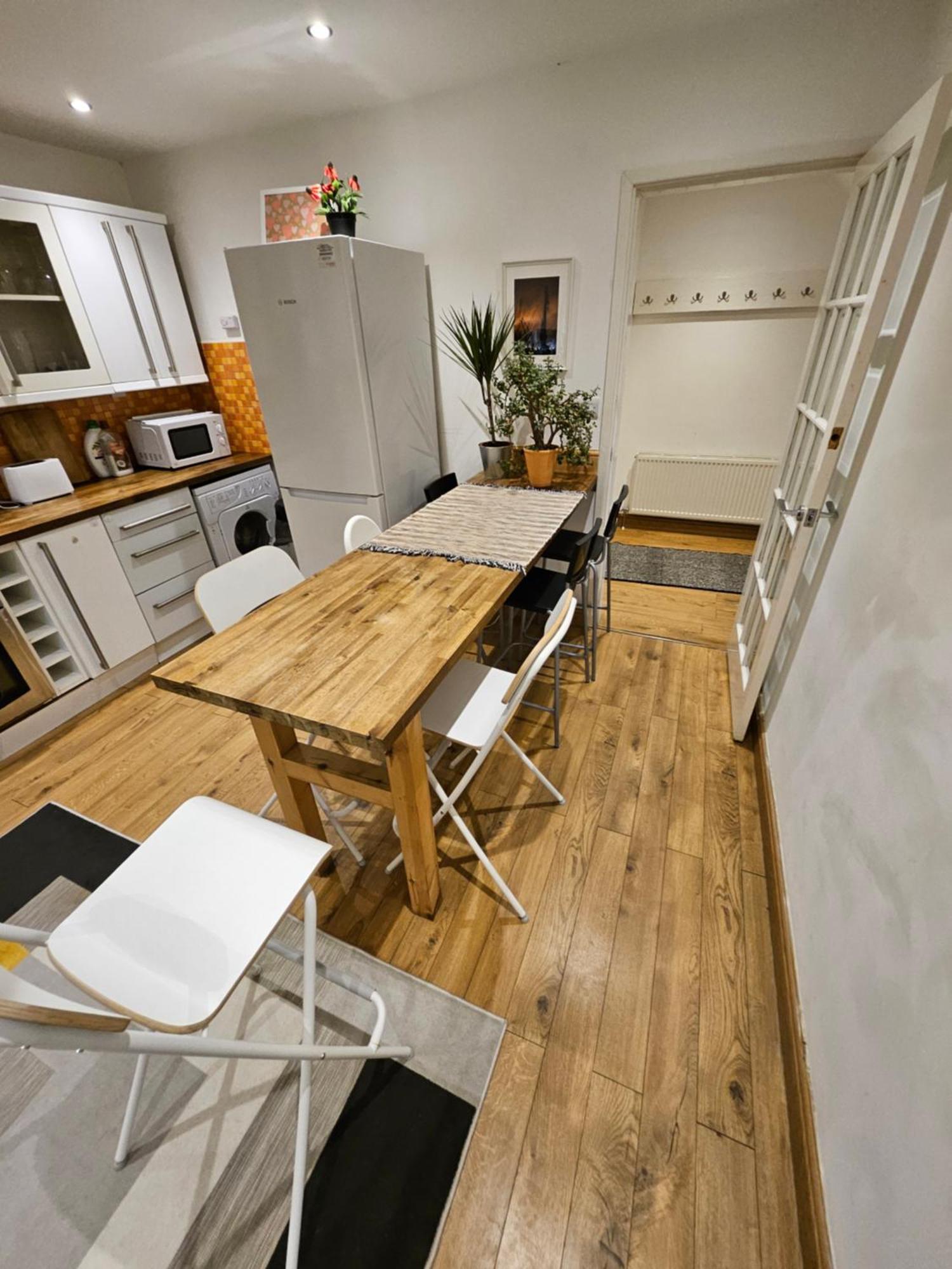 Beautiful House In The Heart Of A Golf Course. Apartment Manchester Exterior photo