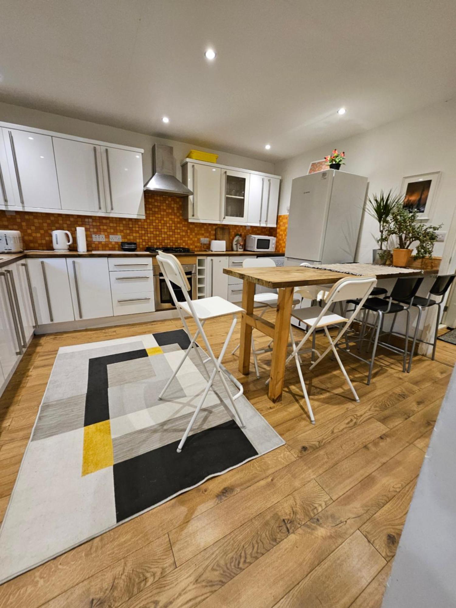 Beautiful House In The Heart Of A Golf Course. Apartment Manchester Exterior photo