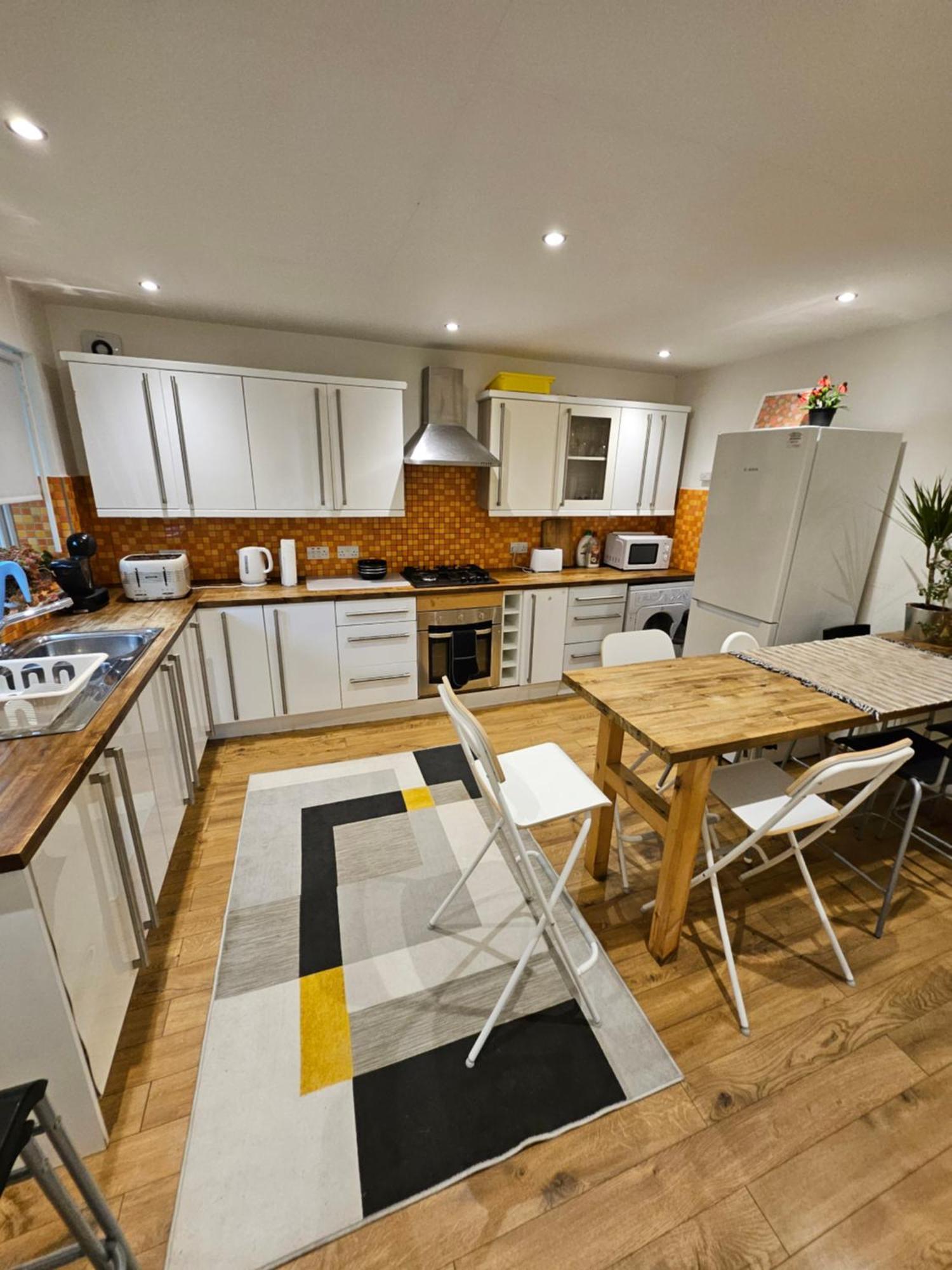 Beautiful House In The Heart Of A Golf Course. Apartment Manchester Exterior photo